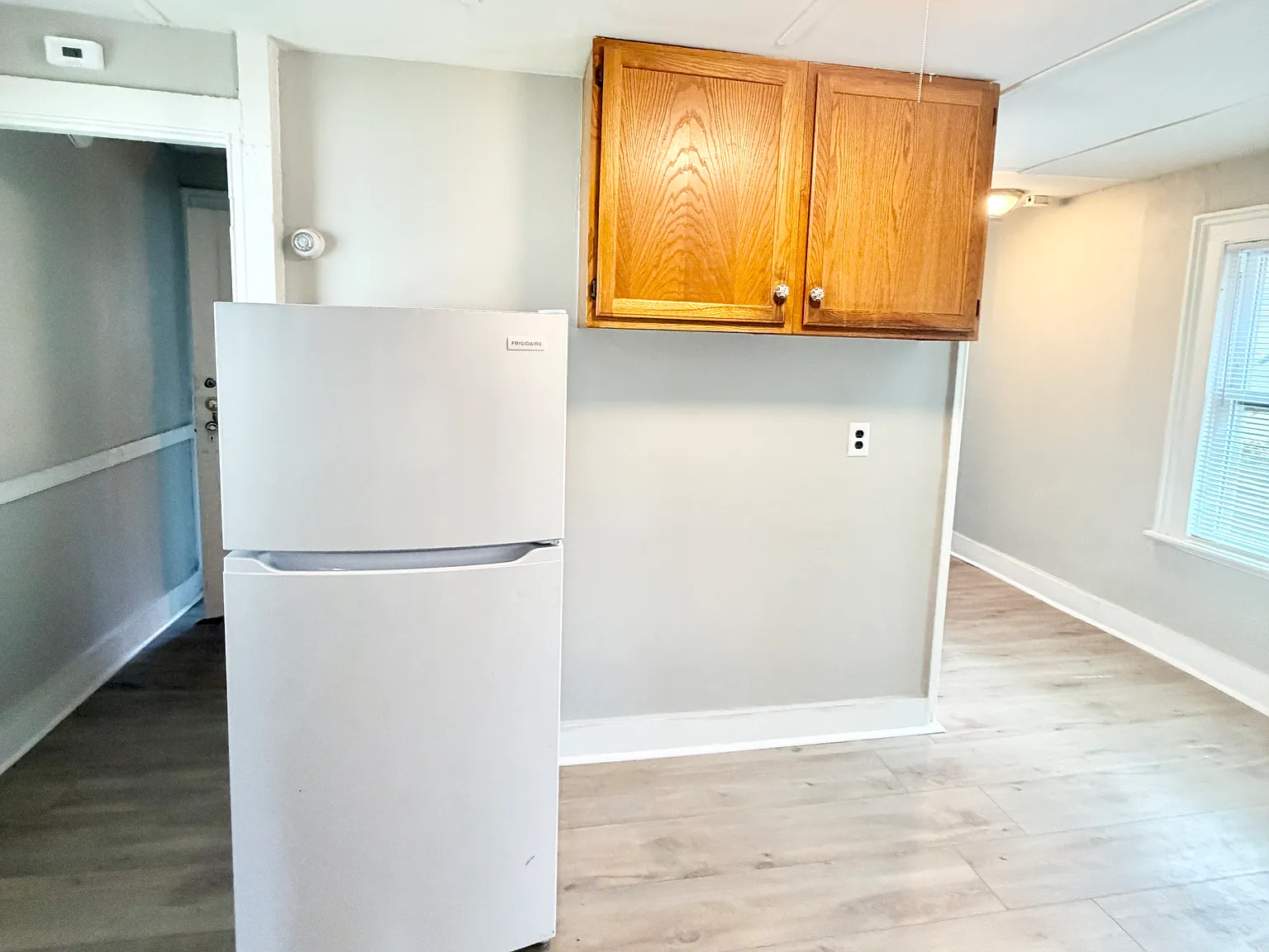 1 bed, 800 sqft, $1,300 — Photo 3