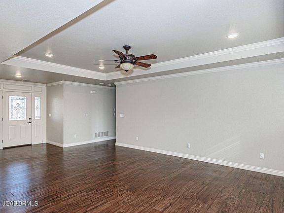 4th image of 125 Lindenwood Pl