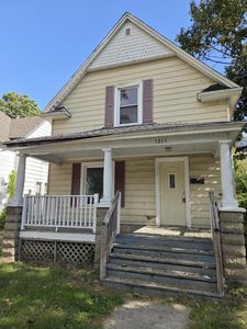 1211 James St, Kalamazoo, MI, 49001