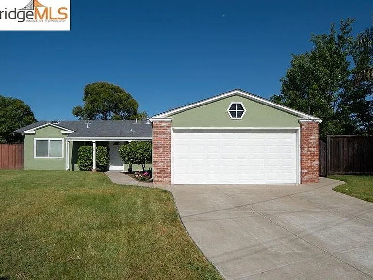 1414 San Carlos Ave — Photo 117