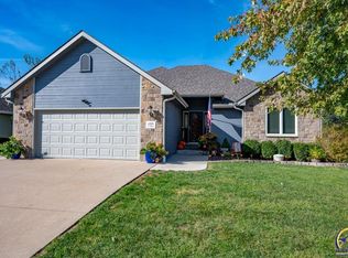 4329 SW Cambridge Ave, Topeka, KS 66610