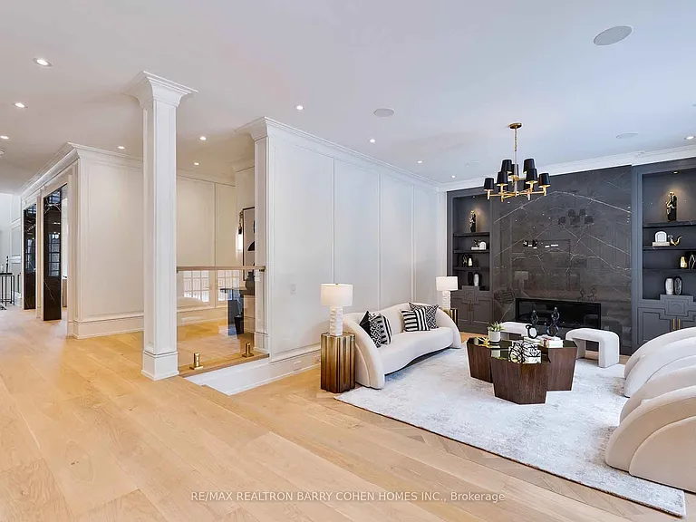 230 Dunvegan Rd — Photo 31