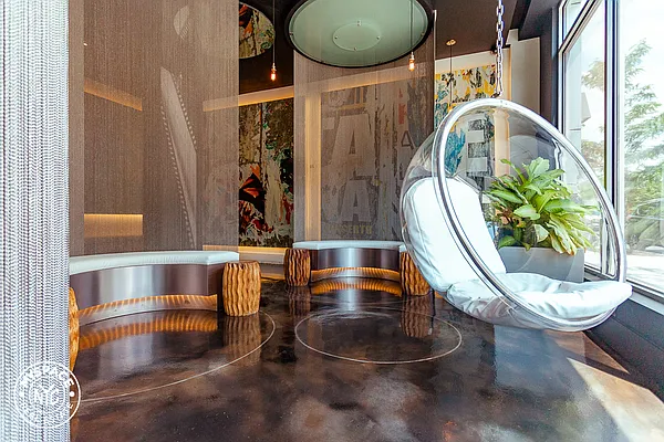 Rented by MySpaceNYC | media 18