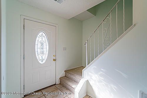 3rd image of 866 Pioneer Dr