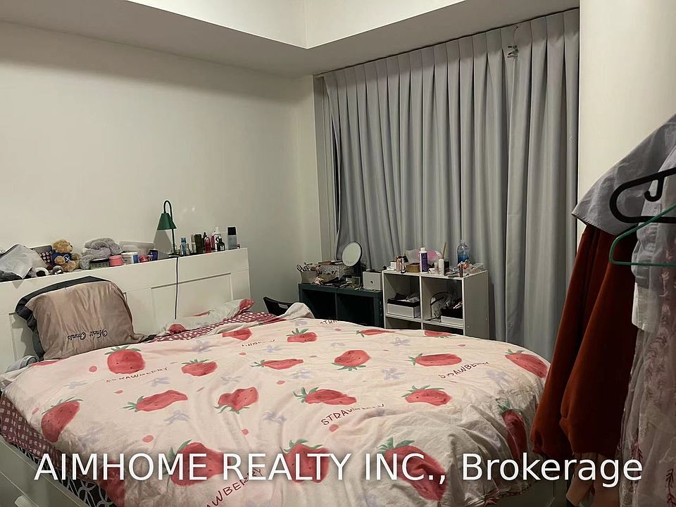 2nd image of 1080 Bay St #2008