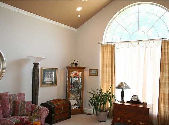 5th image of 3400 Willow Pond Dr