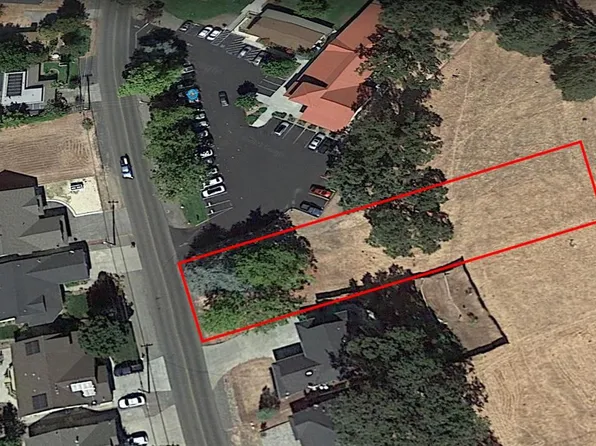 18202 Hidden Valley Rd, Hidden Valley Lake, CA 95467