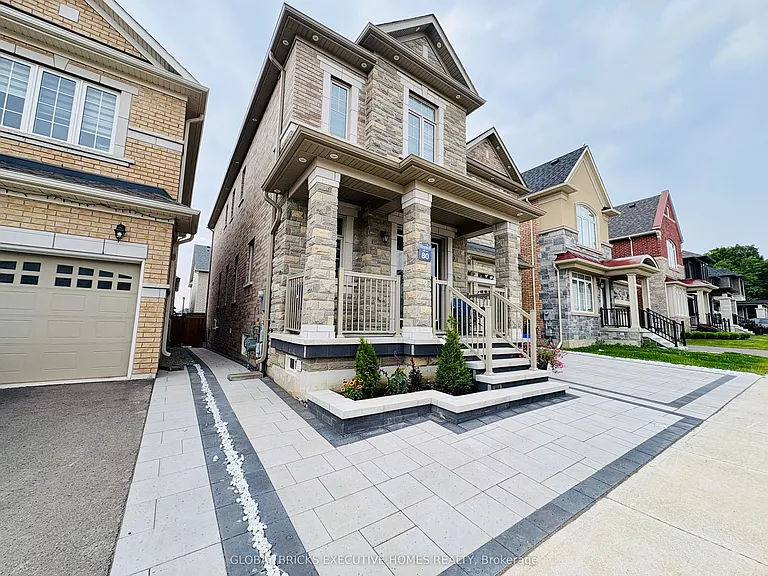 4056 Channing Cres — Photo 3