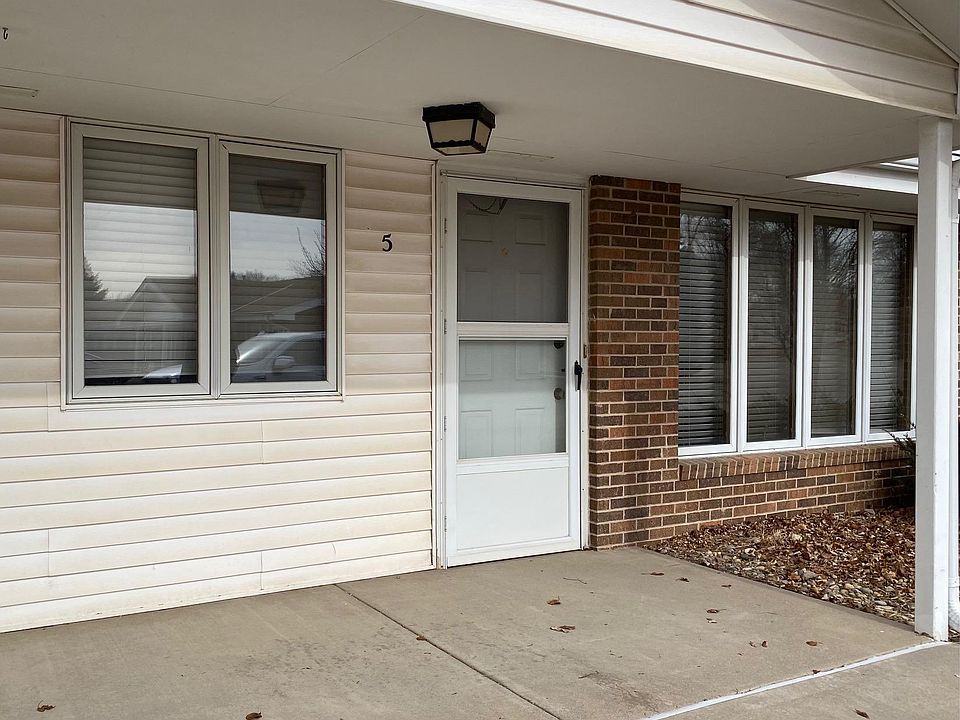 1st image of 3009 Lilac Ln #5