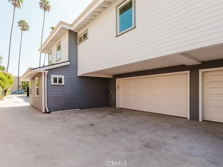 1909 Gardena Ave — Photo 18