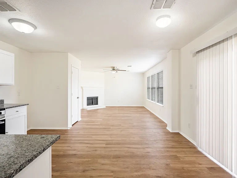 1626 White Oak Rd — Photo 28