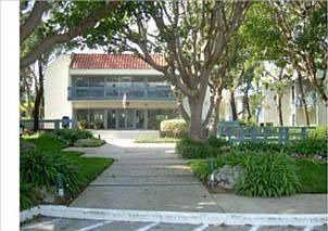 5th image of 900 Camino Real Unit 201