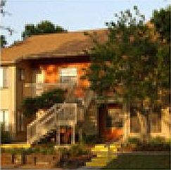 4th image of 12221 Holbrook Dr