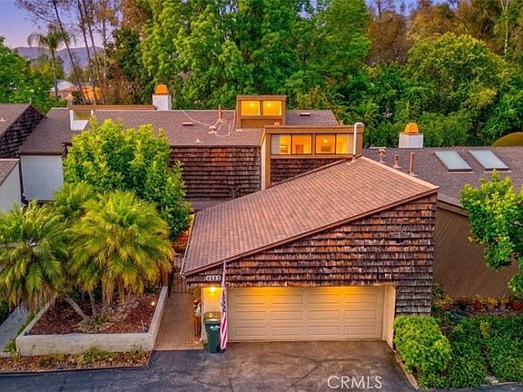 3rd image of 9453 Friendly Woods Ln