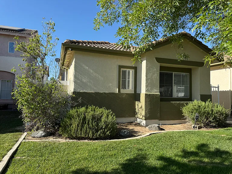 free standing detached adu