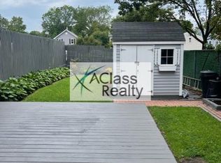 28 Spring St #A, Oyster Bay, NY 11771