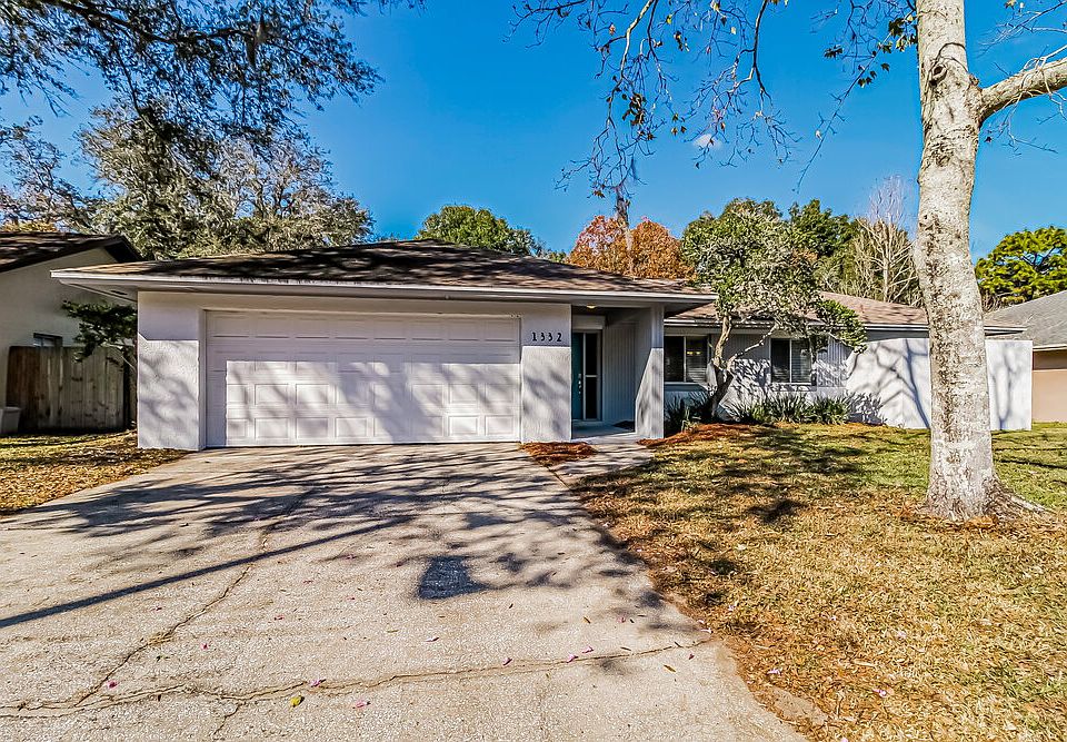 1st image of 1332 Sterling Oaks Dr