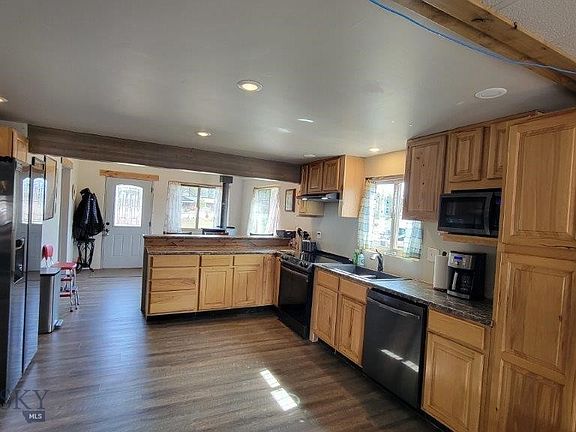 4th image of 973 Riverview Dr