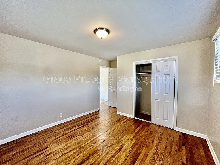 10758 Ogden St — Photo 7