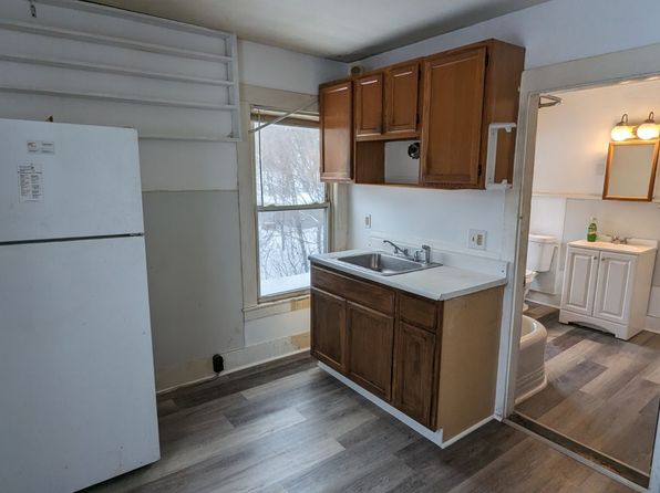 60 Spring St #4