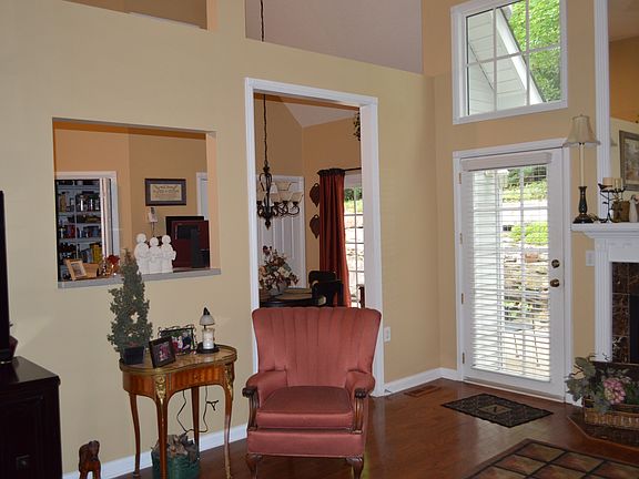 5th image of 107 Prescott Ln
