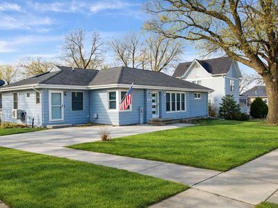 541 E Fayette St, Denver, IA, 50622