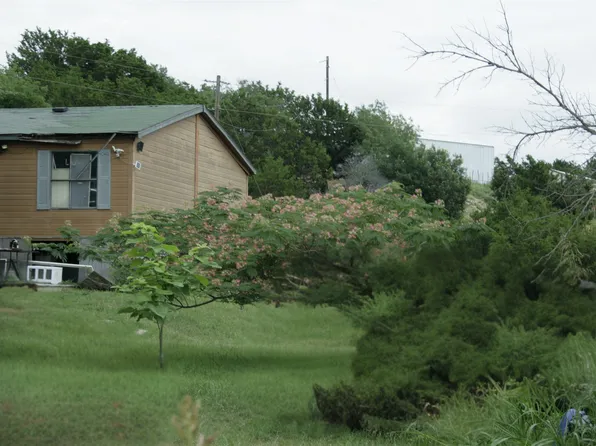 652 Woodhaven Dr, Springtown, TX 76082