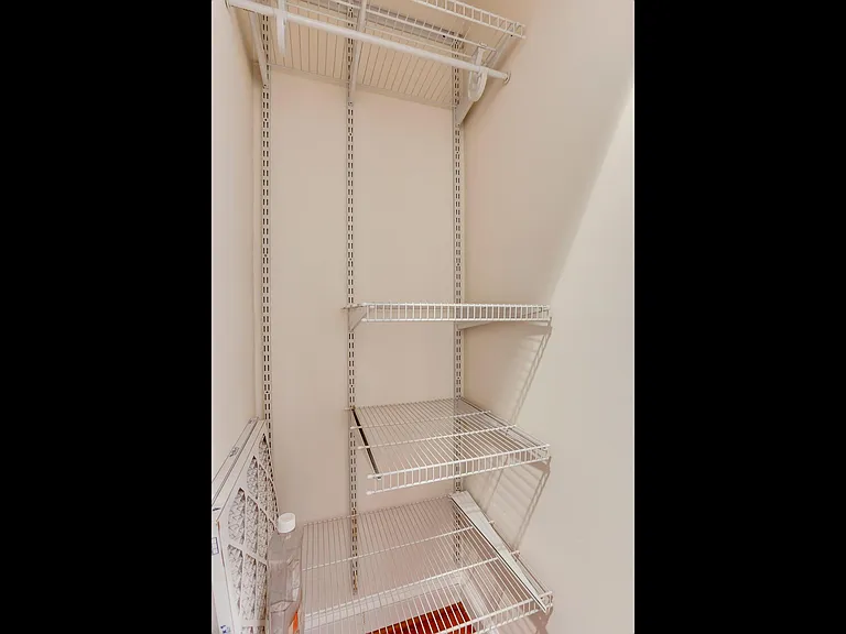 1105 Park Rd NW #5 — Photo 14