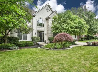 6068 Winnebago St, Grove City, OH 43123