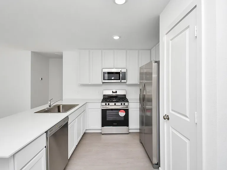 22760 Hackberry Leaf Dr — Photo 9