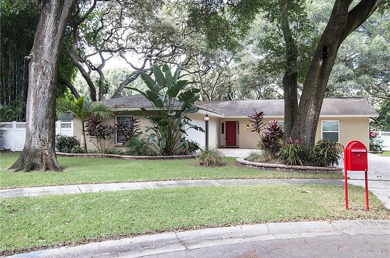 1st image of 1604 Oakmont Dr