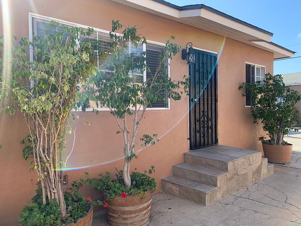 1st image of 3667 1/2 W 108th St