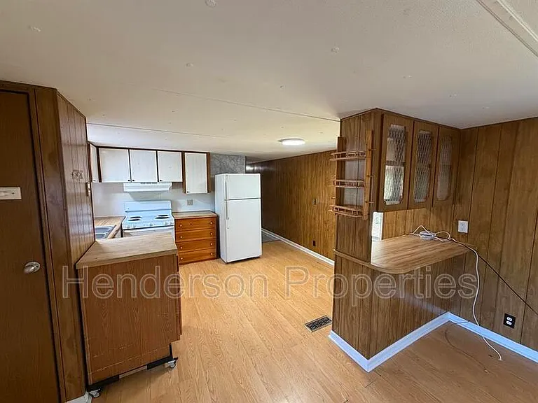733 Indian Hill Rd — Photo 8