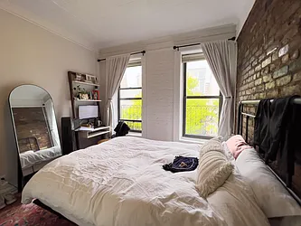 Rented by Denise Rosenblum, LREB