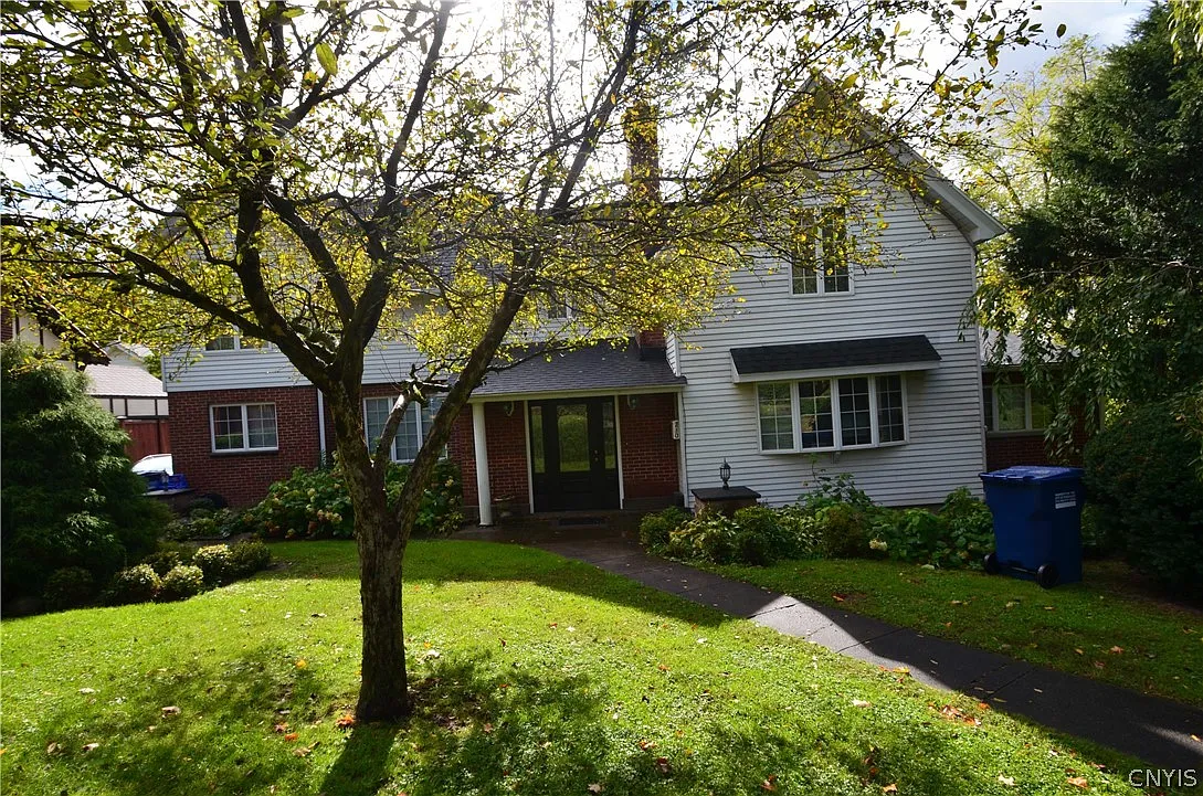 3 bed, 2.5 bath, 1814 sqft, $2,525 — Photo 1