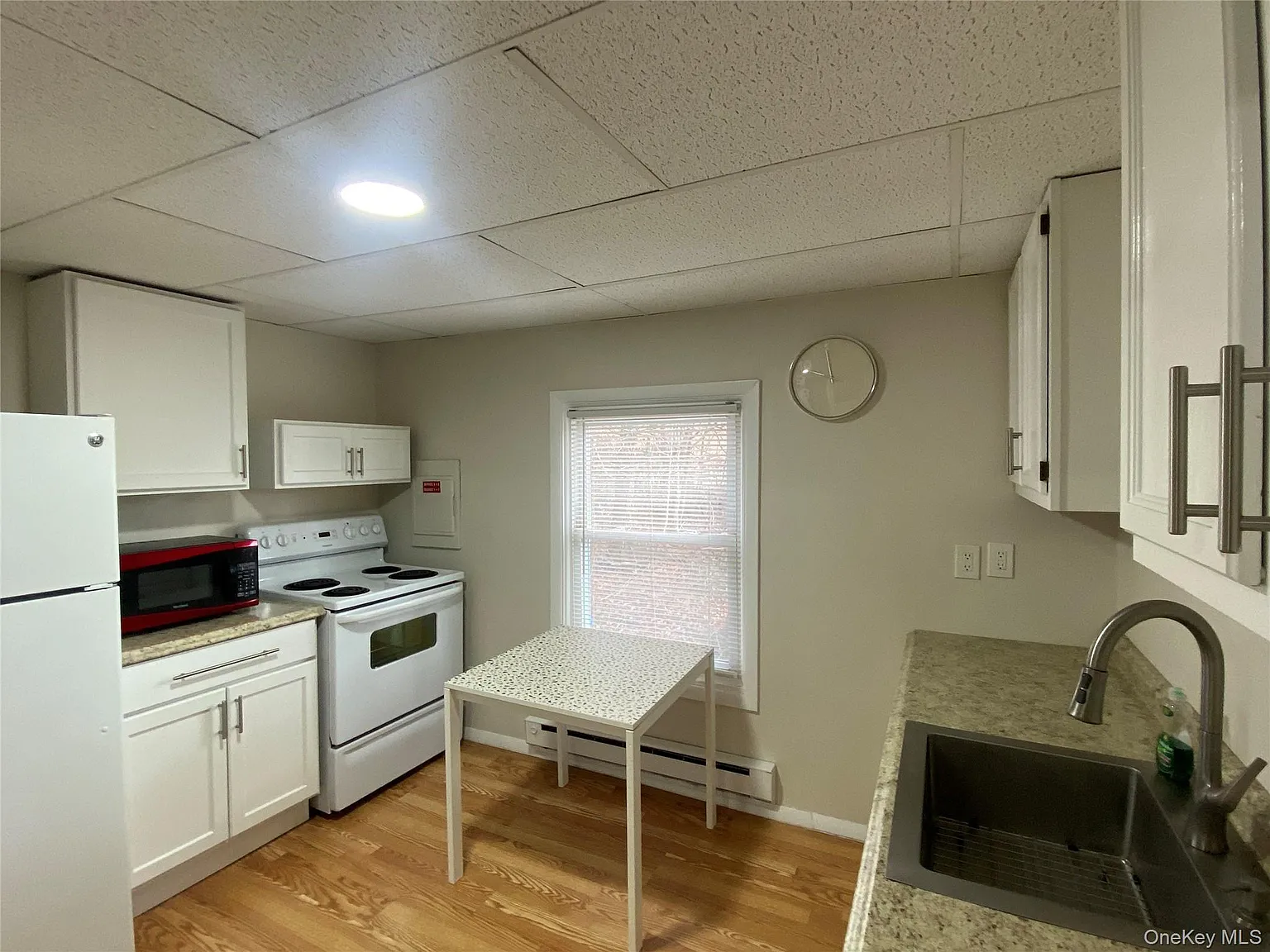 Studio, 1.0 bath, 500 sqft, $1,750 — Photo 2