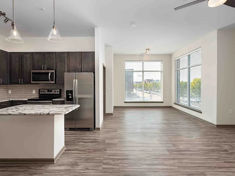 Parkside Apartments — Photo 34