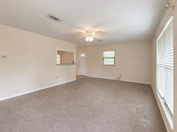 5th image of 309 Cecelia Dr NW