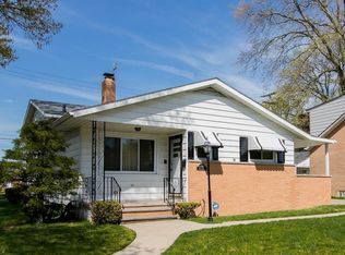 17901 Nottingham Rd, Cleveland, OH 44119