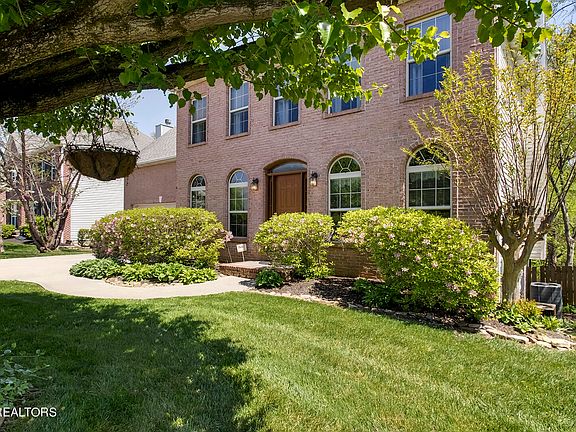 2nd image of 10332 Saint Regence Ln