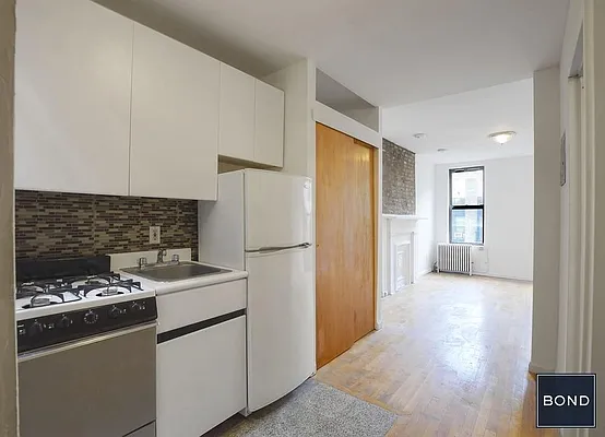 Rented by Bond New York | media 11