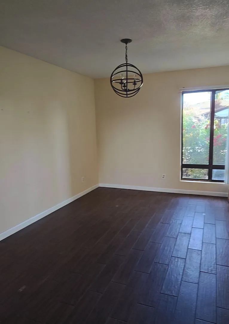 Building Photo - 1607 Jade Ct