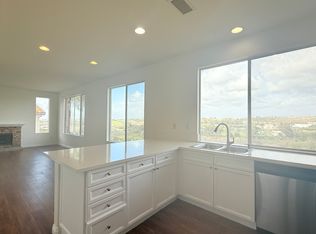 1420 Sapphire Dr, Carlsbad, CA 92011