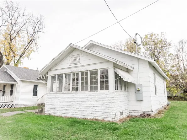 1107 W Main St, Robinson, IL 62454