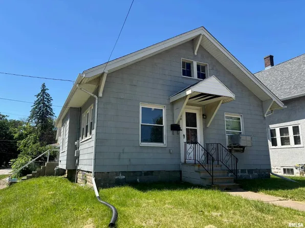 1838 Avenue Of The Cities, Moline, IL 61265