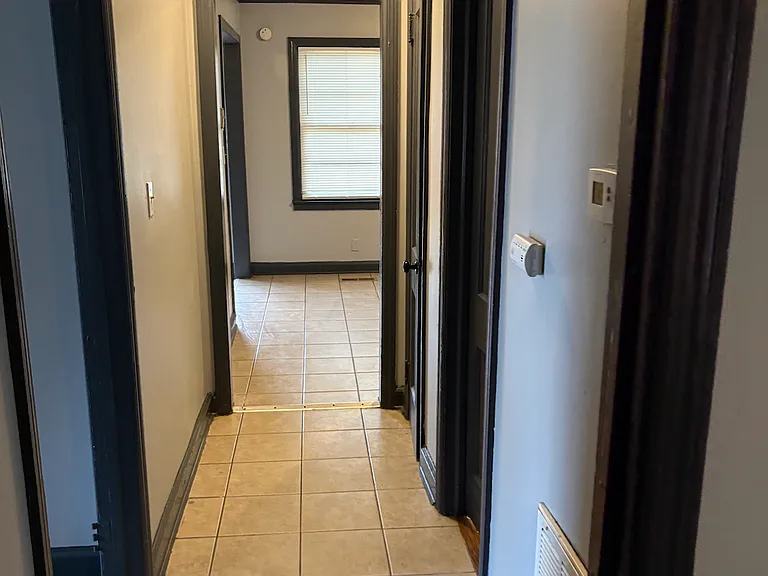 846 Bedingfield Ave — Photo 10