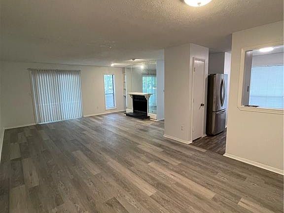 5th image of 1502 Wynnes Ridge Cir SE