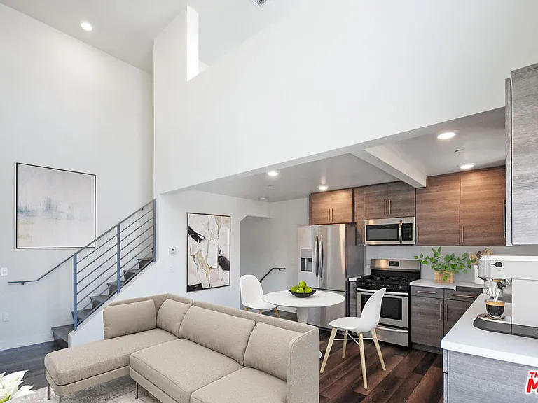 3667 Mentone Ave #5 — Photo 1
