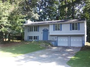 1208 Roman Point Dr, Norcross, GA 30093