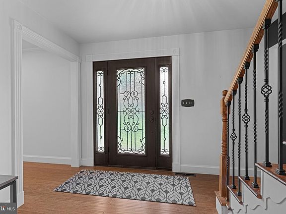 5th image of 3108 Bennington Ct